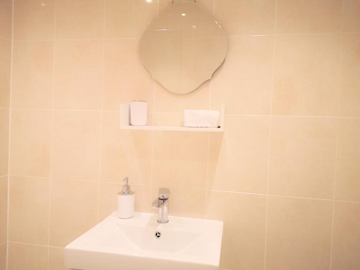 דירות היימל המפסטד Clifton Court Hemel מראה חיצוני תמונה